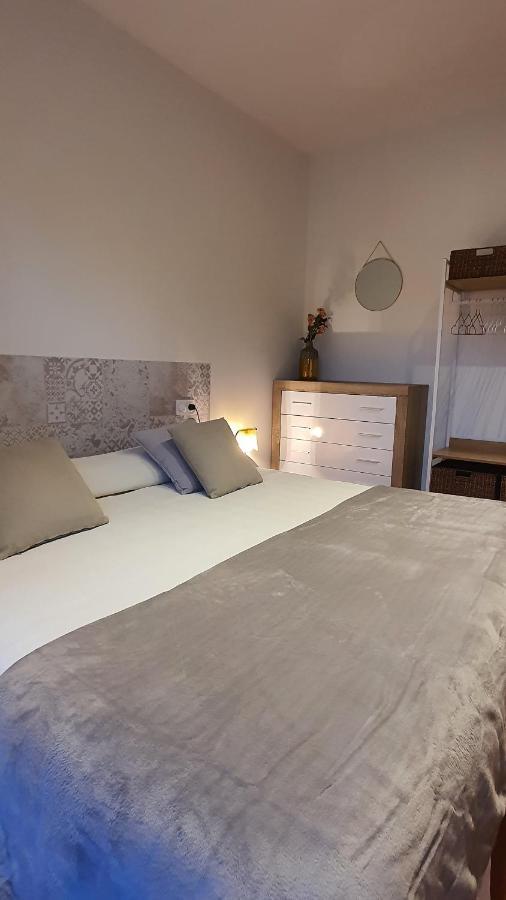 El Mussol De La Vila Camprodon, Balconets Amb Vistes A La Placa Εξωτερικό φωτογραφία